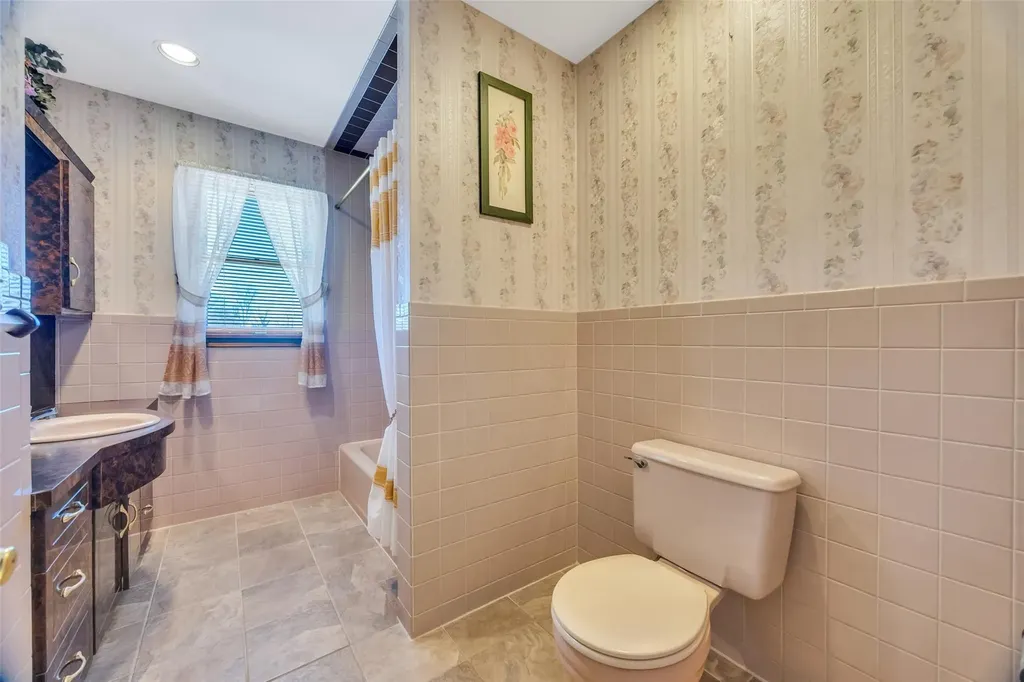 71 Orchid Drive Kings Park NY 11754