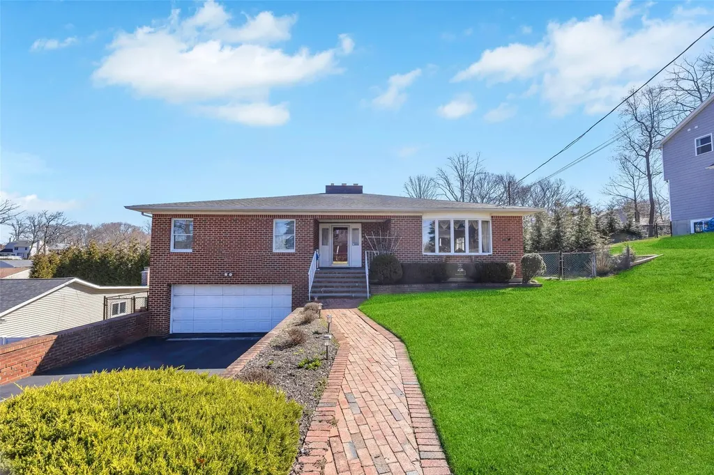 71 Orchid Drive Kings Park NY 11754