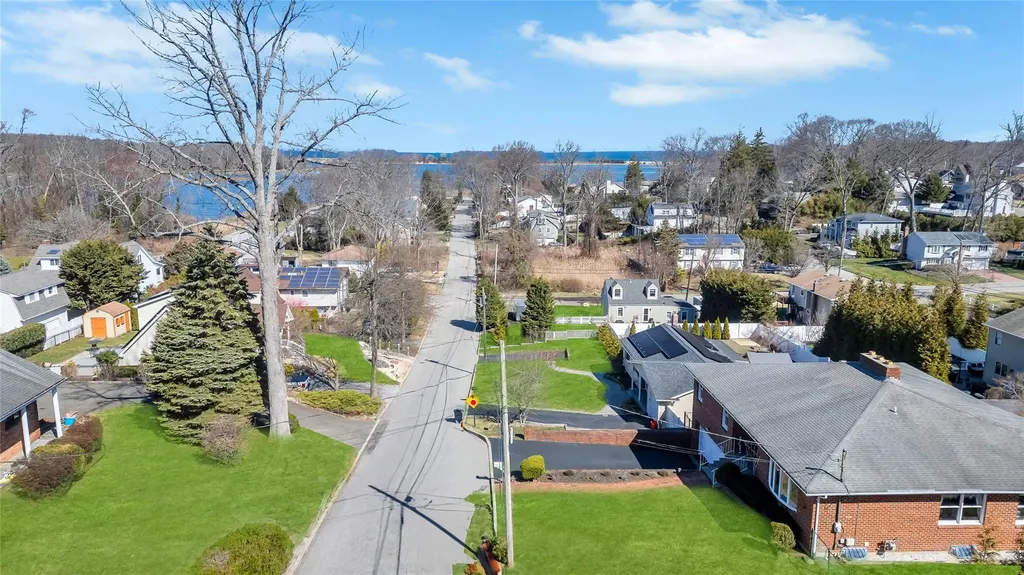 71 Orchid Drive Kings Park NY 11754