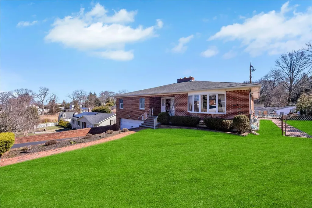 71 Orchid Drive Kings Park NY 11754