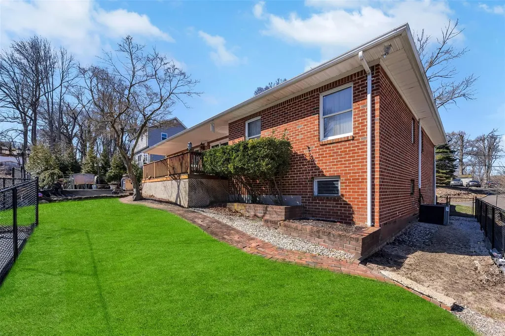 71 Orchid Drive Kings Park NY 11754