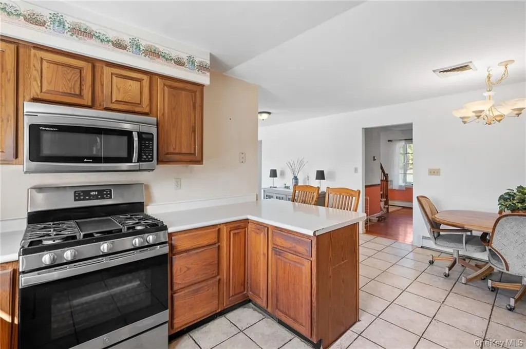 295 Borden Road Wallkill NY 12589