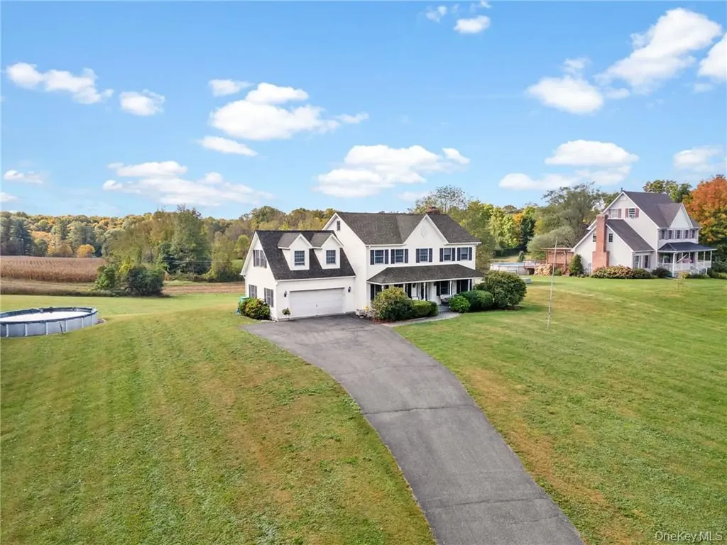 295 Borden Road Wallkill NY 12589