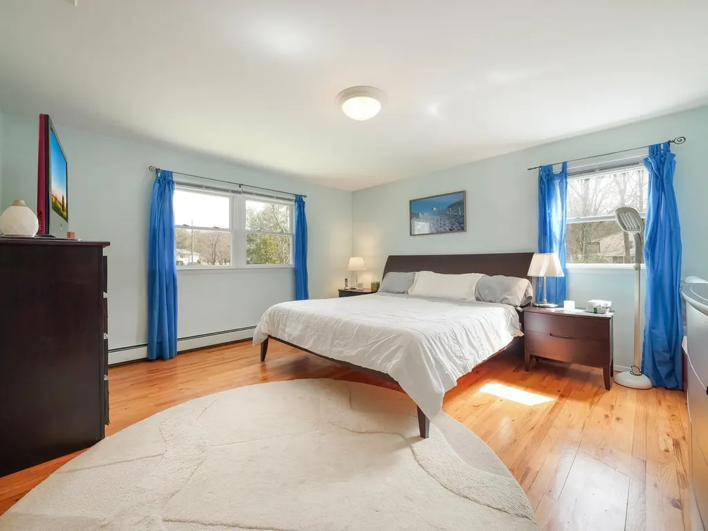 44 Haller Crescent Spring Valley NY 10977