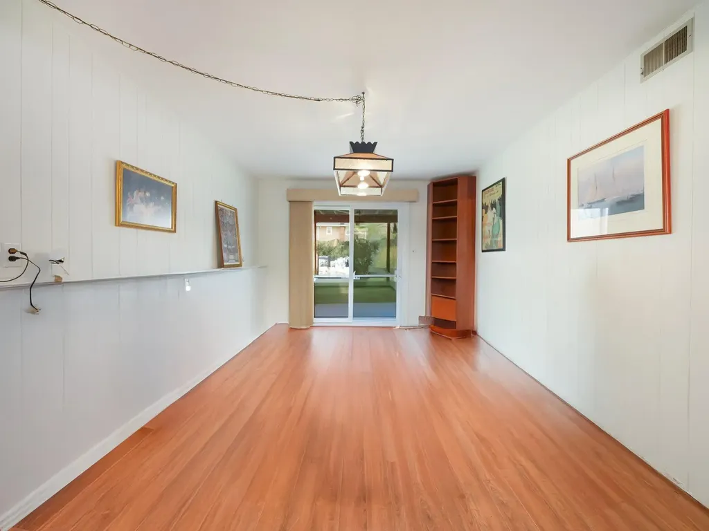 44 Haller Crescent Spring Valley NY 10977