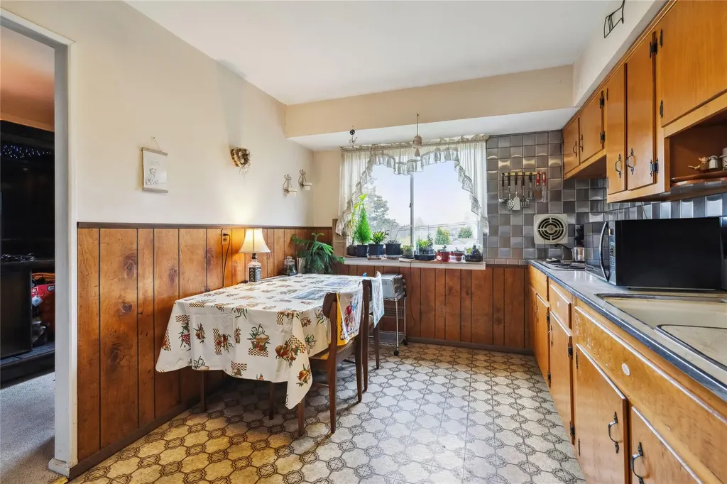 20 Hofstra Drive Smithtown NY 11787