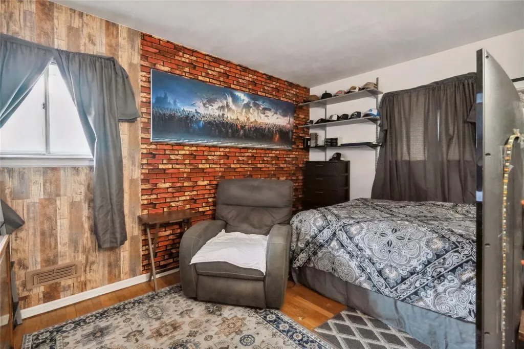 20 Hofstra Drive Smithtown NY 11787