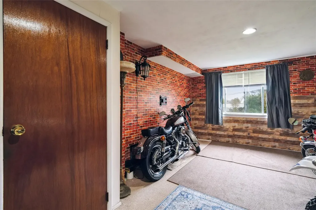 20 Hofstra Drive Smithtown NY 11787