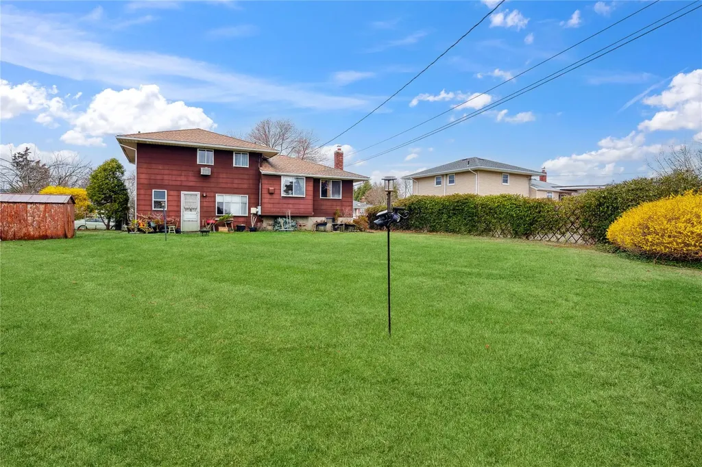 20 Hofstra Drive Smithtown NY 11787