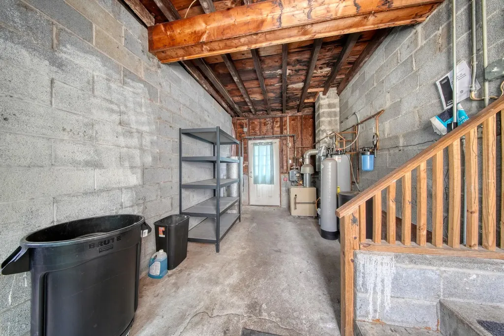 8 Didio Lane Montgomery NY 12549