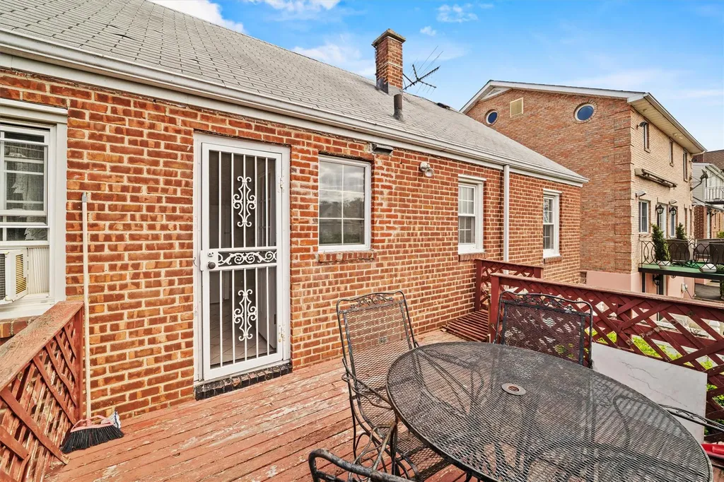 39 King Avenue Yonkers NY 10704