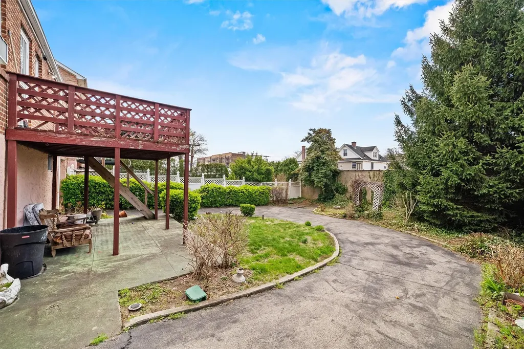 39 King Avenue Yonkers NY 10704