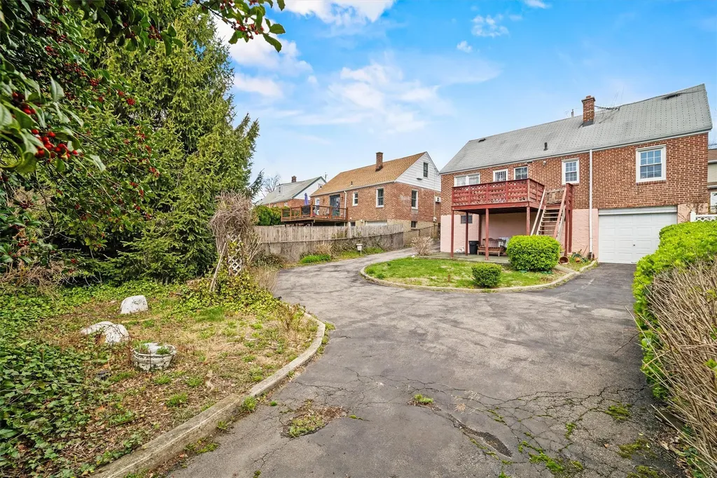 39 King Avenue Yonkers NY 10704