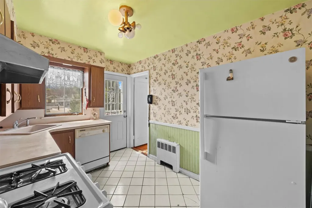 39 King Avenue Yonkers NY 10704