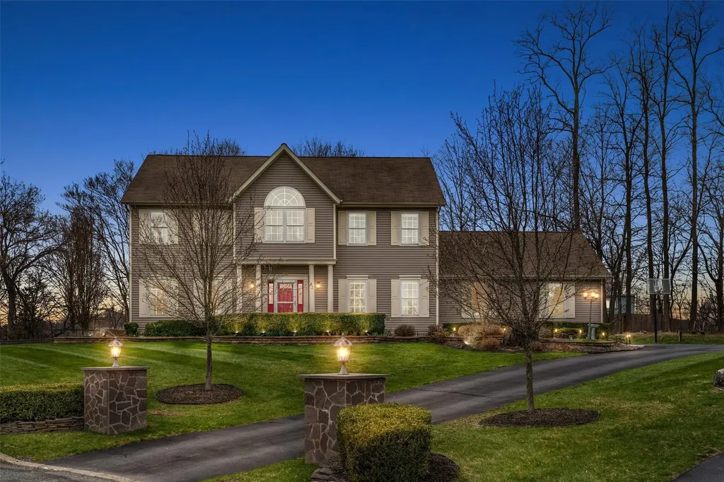 42 Frances Lane Monroe NY 10950