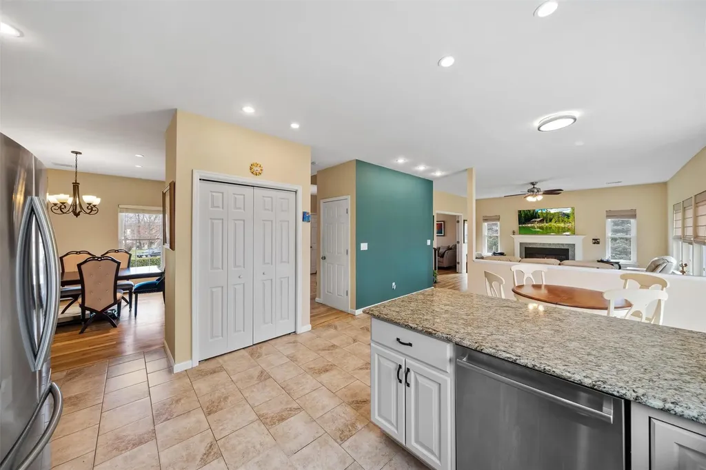 42 Frances Lane Monroe NY 10950