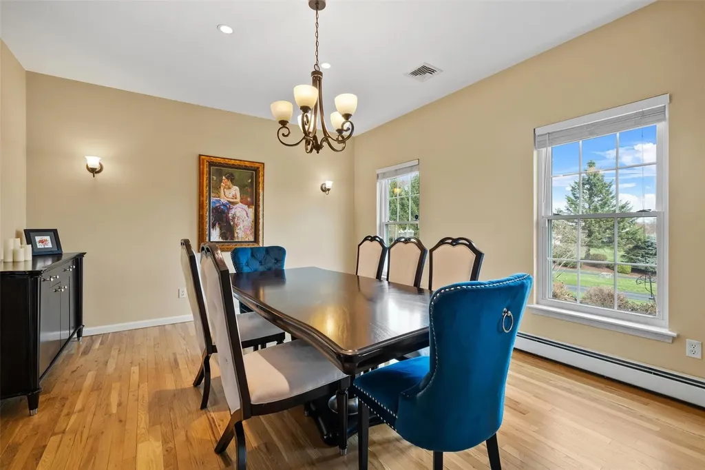 42 Frances Lane Monroe NY 10950