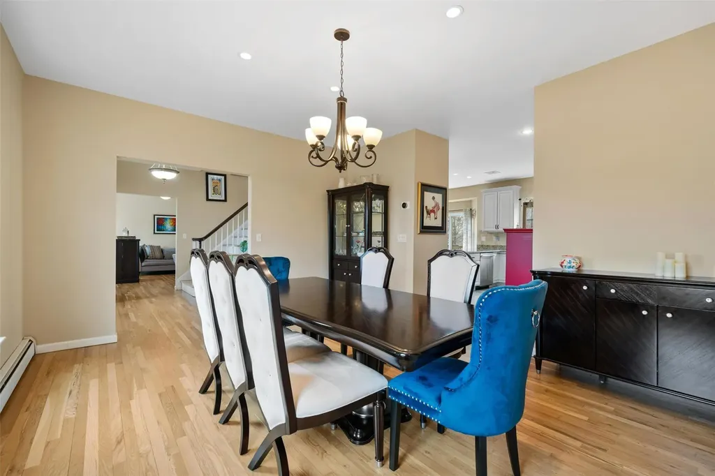 42 Frances Lane Monroe NY 10950