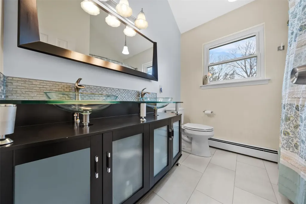 42 Frances Lane Monroe NY 10950