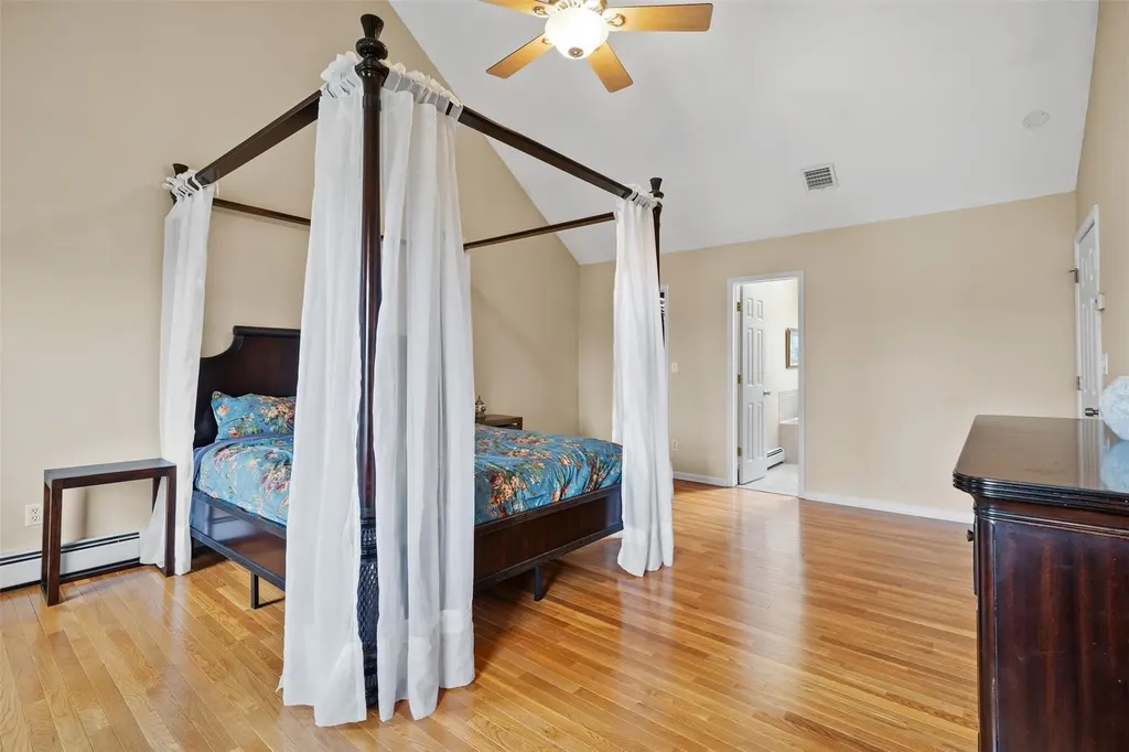 42 Frances Lane Monroe NY 10950