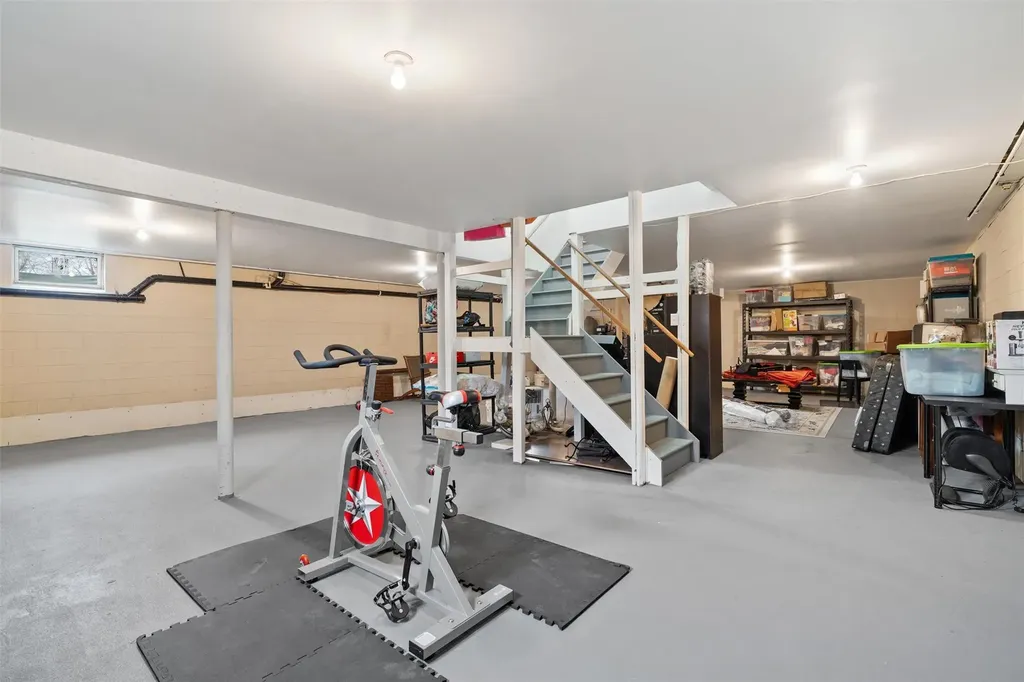 42 Frances Lane Monroe NY 10950