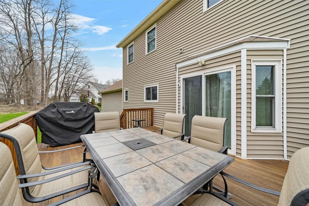 42 Frances Lane Monroe NY 10950