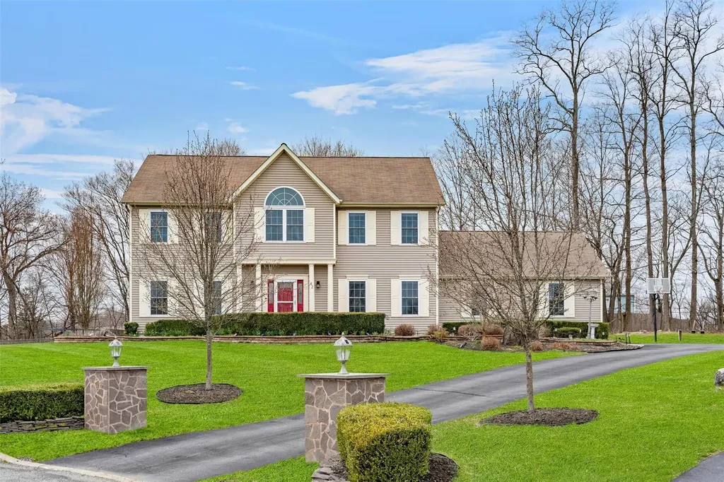 42 Frances Lane Monroe NY 10950