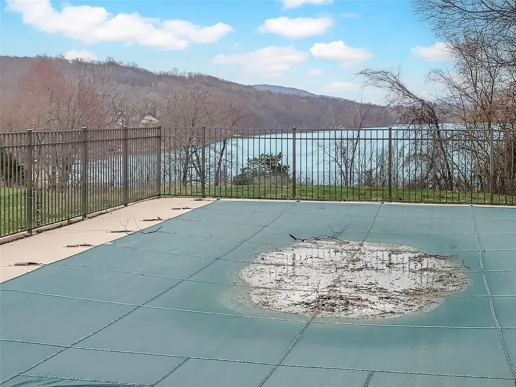 42 Frances Lane Monroe NY 10950