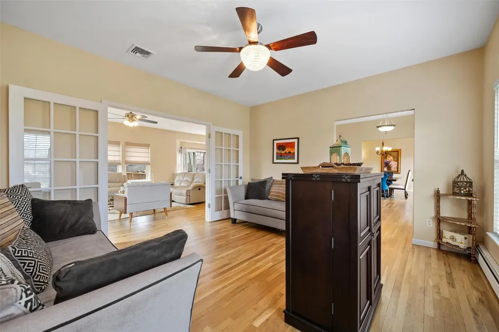 42 Frances Lane Monroe NY 10950