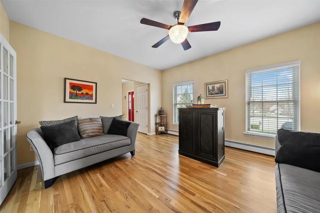 42 Frances Lane Monroe NY 10950