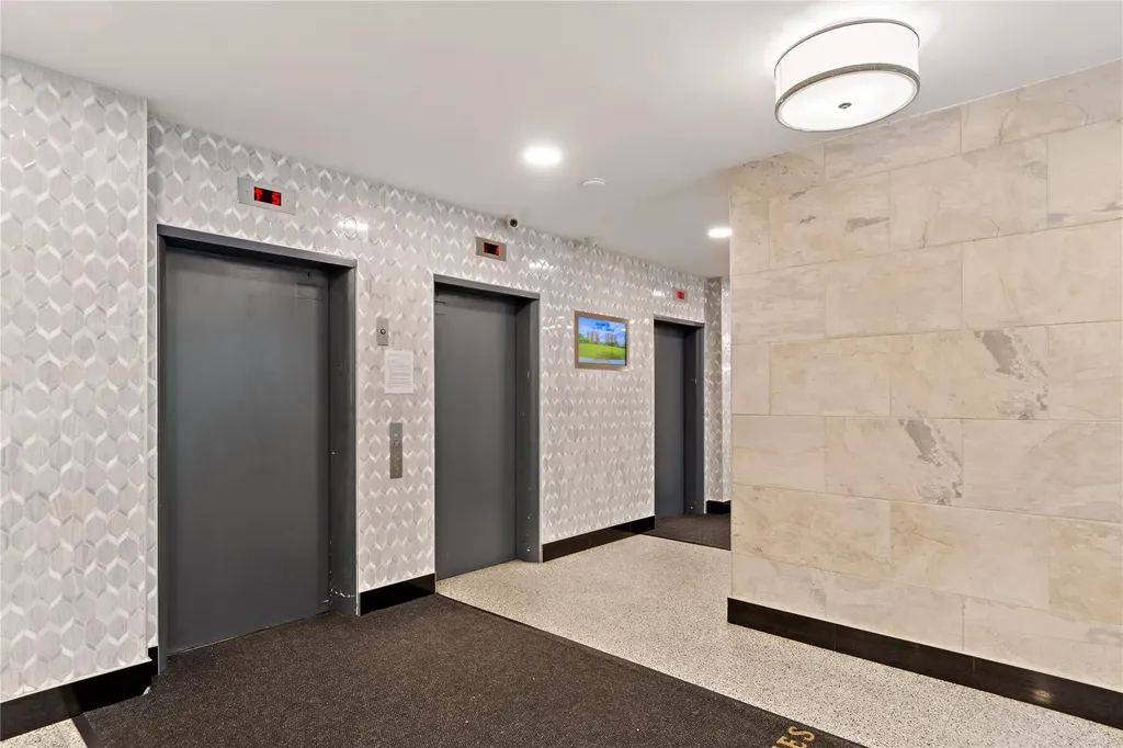 825 Morrison Avenue Bronx NY 10473