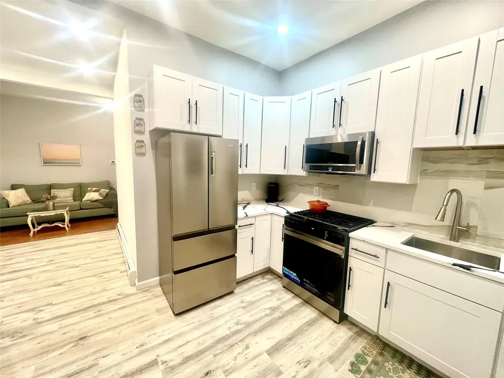 17 Academy Avenue Middletown NY 10940