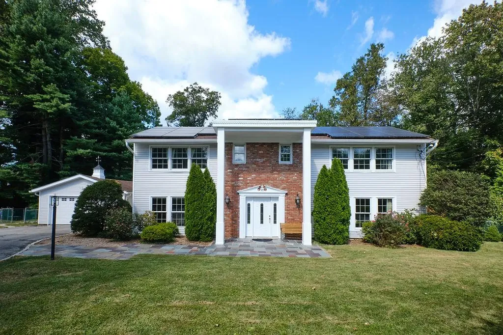 49 Saldo Circle New Rochelle NY 10804