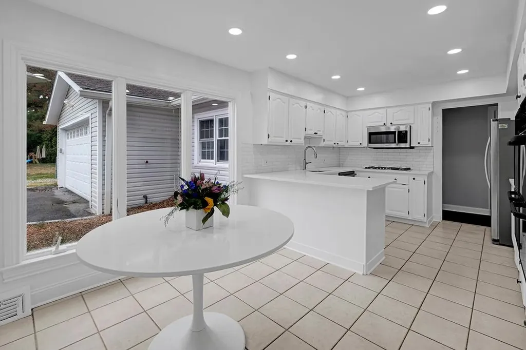 49 Saldo Circle New Rochelle NY 10804