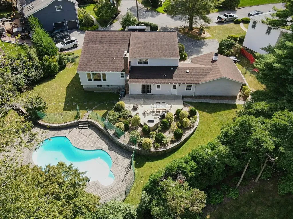 49 Saldo Circle New Rochelle NY 10804