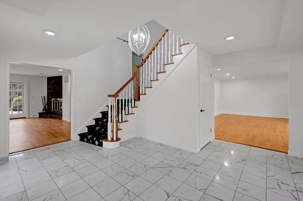 49 Saldo Circle New Rochelle NY 10804