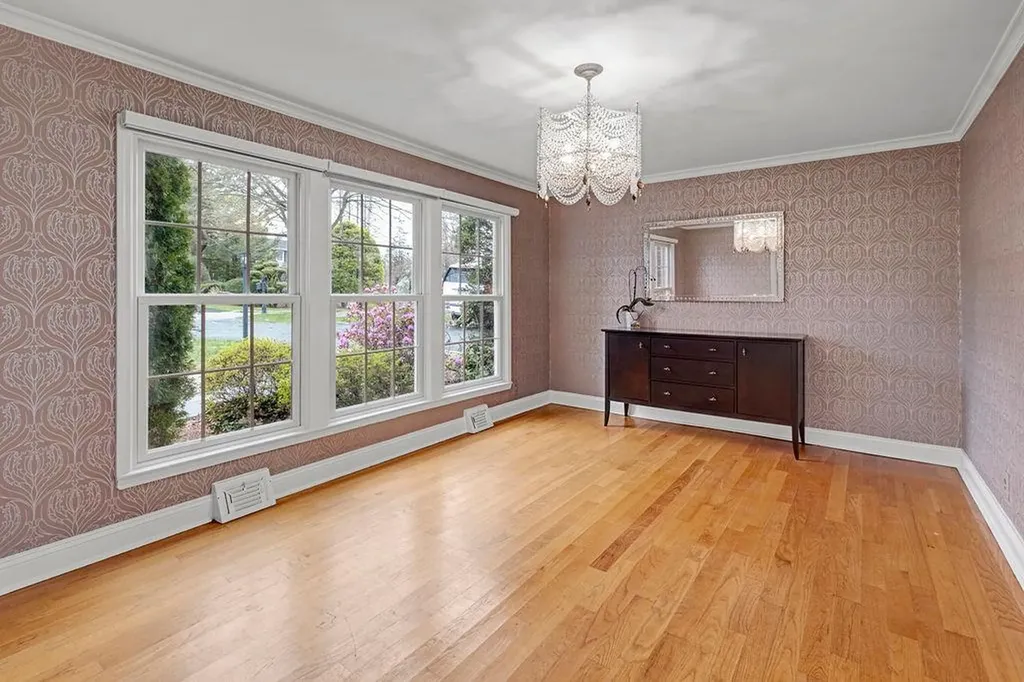49 Saldo Circle New Rochelle NY 10804