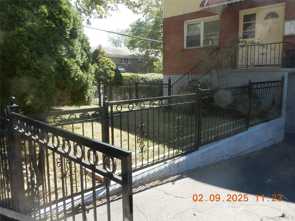 132 East 4th Street Mount Vernon NY 10550