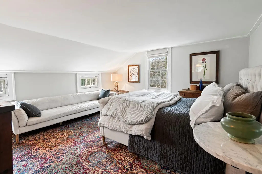 302 W Neck Road Huntington NY 11743