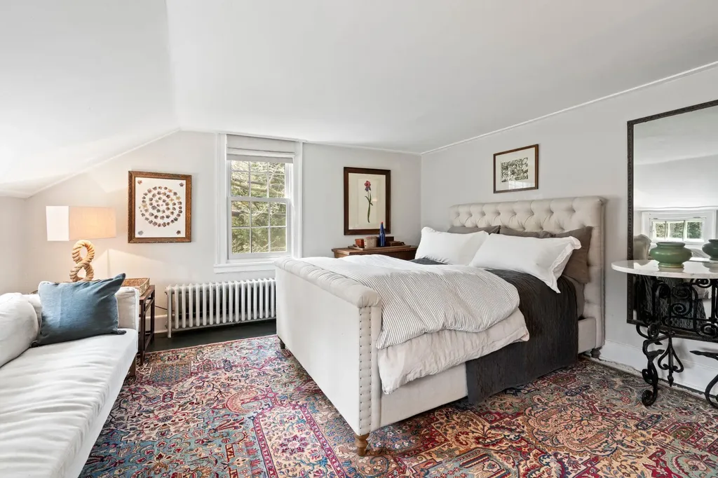 302 W Neck Road Huntington NY 11743