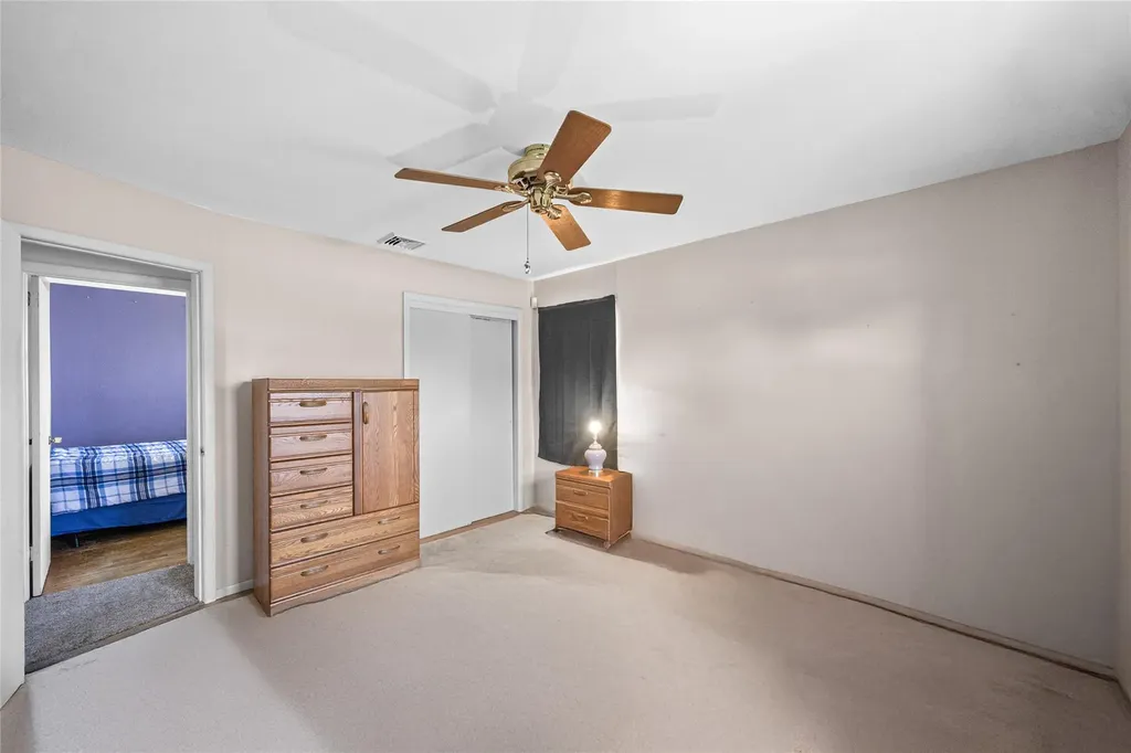 77 Fairway Avenue Riverhead NY 11901