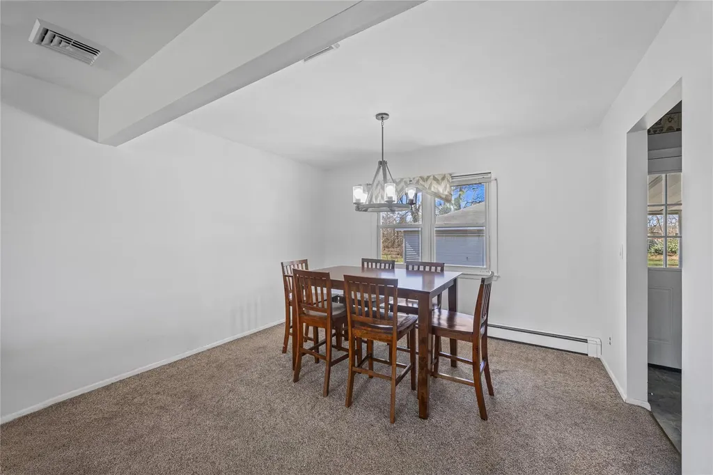 77 Fairway Avenue Riverhead NY 11901