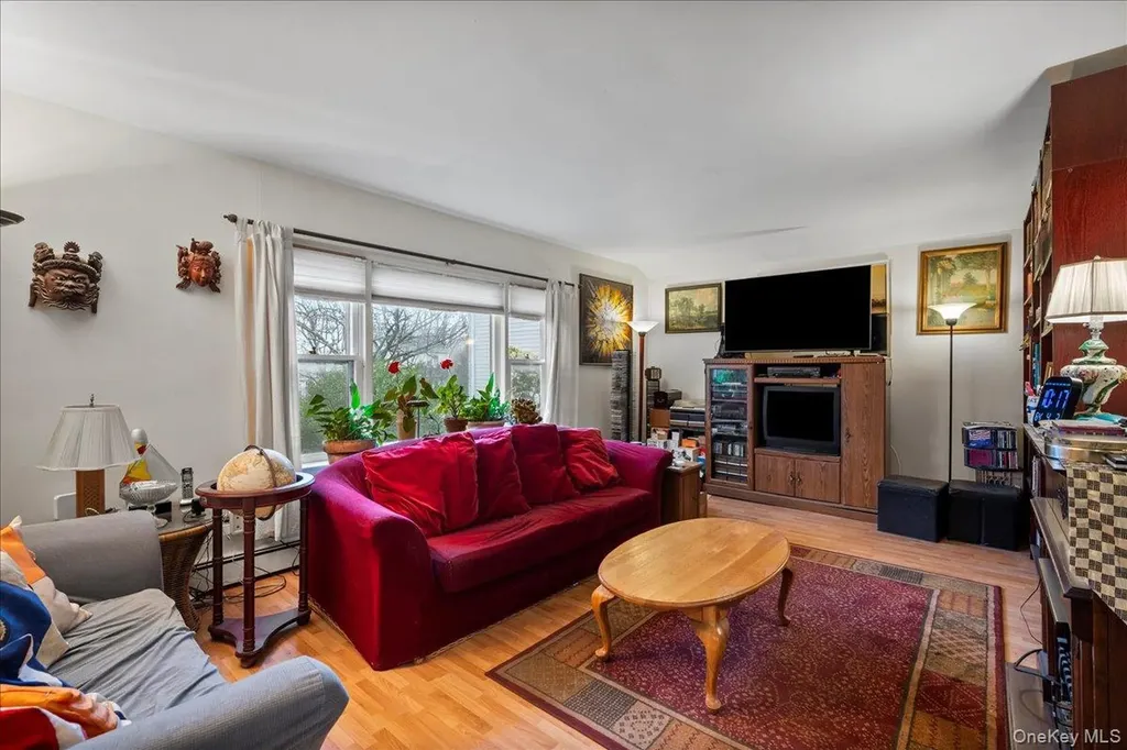 158 Davis Avenue White Plains NY 10605