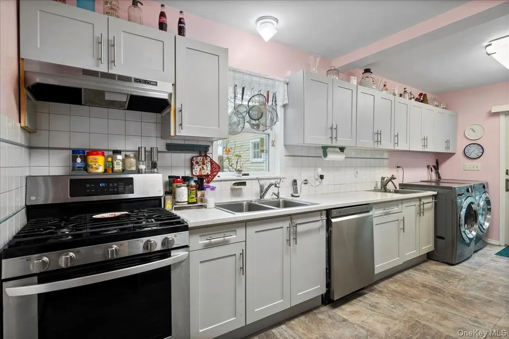 158 Davis Avenue White Plains NY 10605