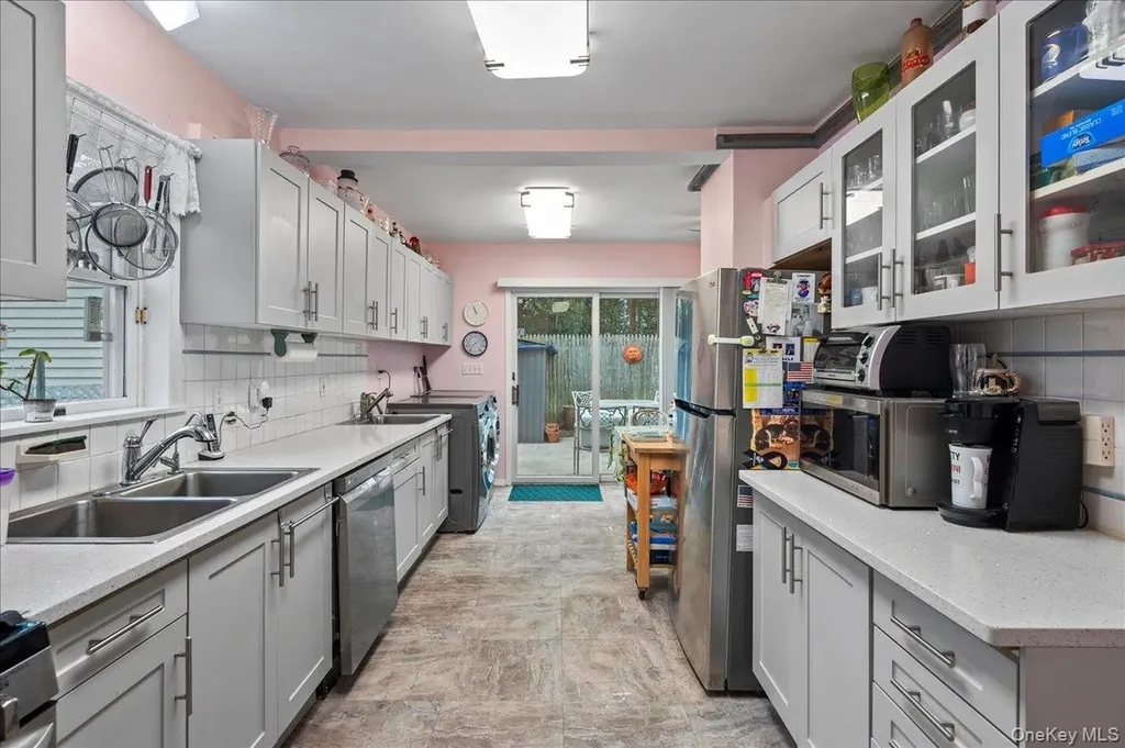 158 Davis Avenue White Plains NY 10605