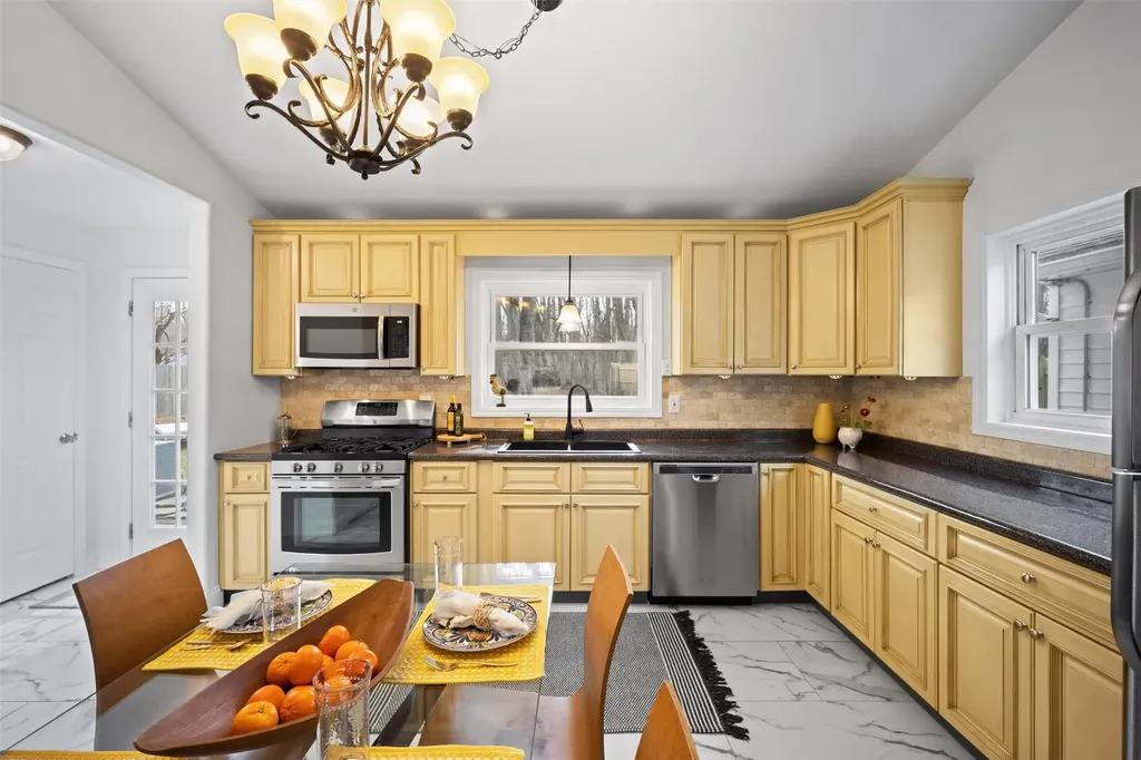 13 Cornell Avenue Red Hook NY 12571