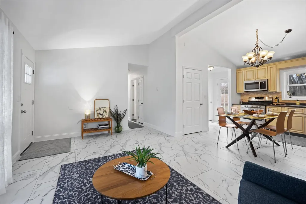 13 Cornell Avenue Red Hook NY 12571