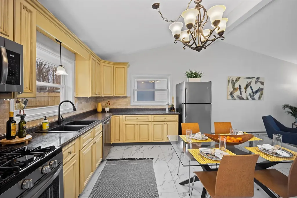 13 Cornell Avenue Red Hook NY 12571