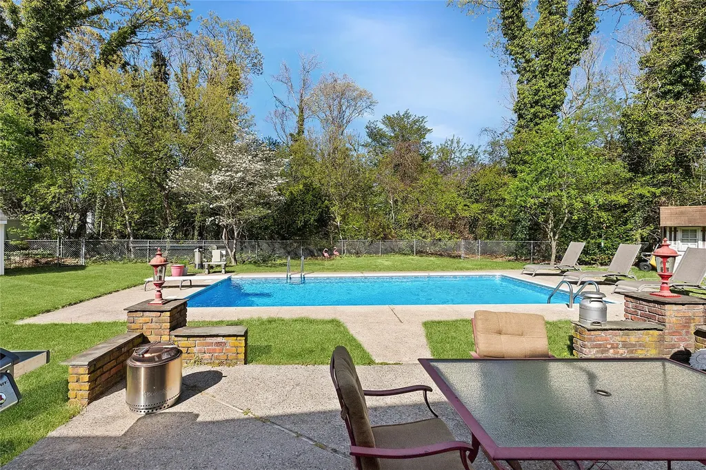 3 Hamilton Court Coram NY 11727
