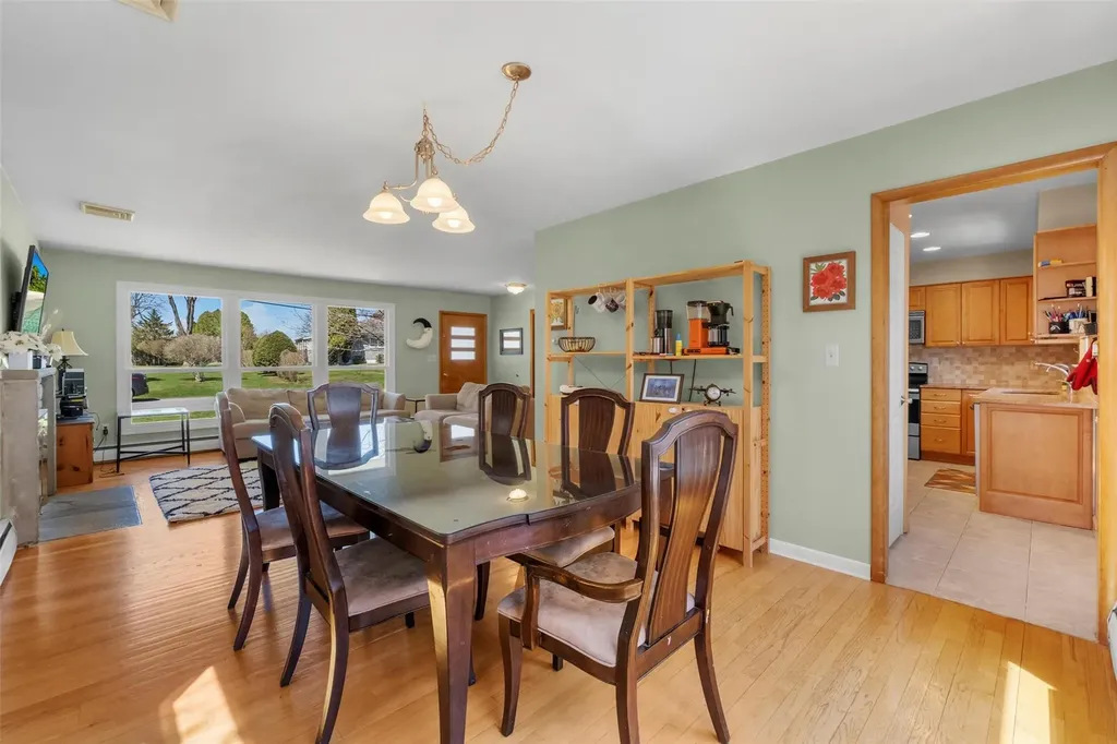 33 Lakeview Road Poughkeepsie NY 12603